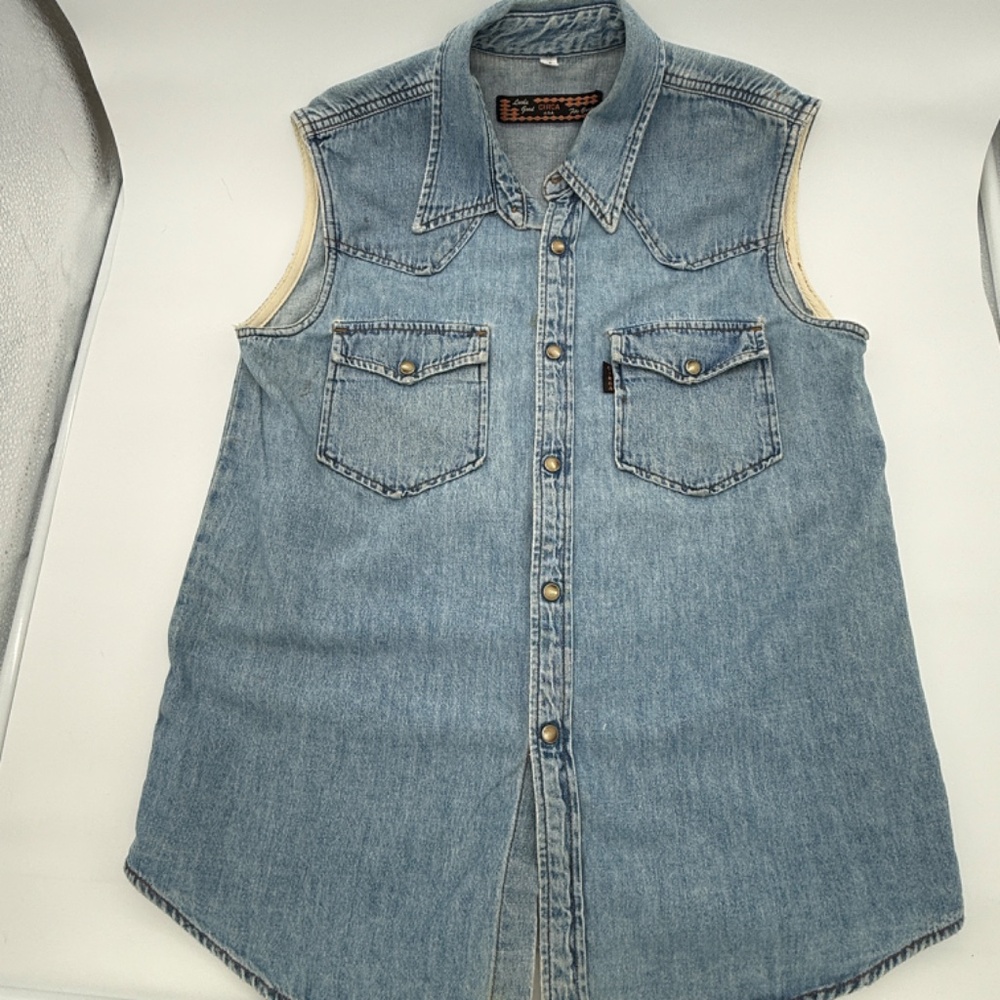 Vintage Circa USA Denim Western Snap Shirt Sleeveless Western Style Small